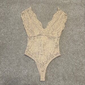 Franco Floral Lace Bodysuit Beige Nude V-Neck Thong Womens size Small